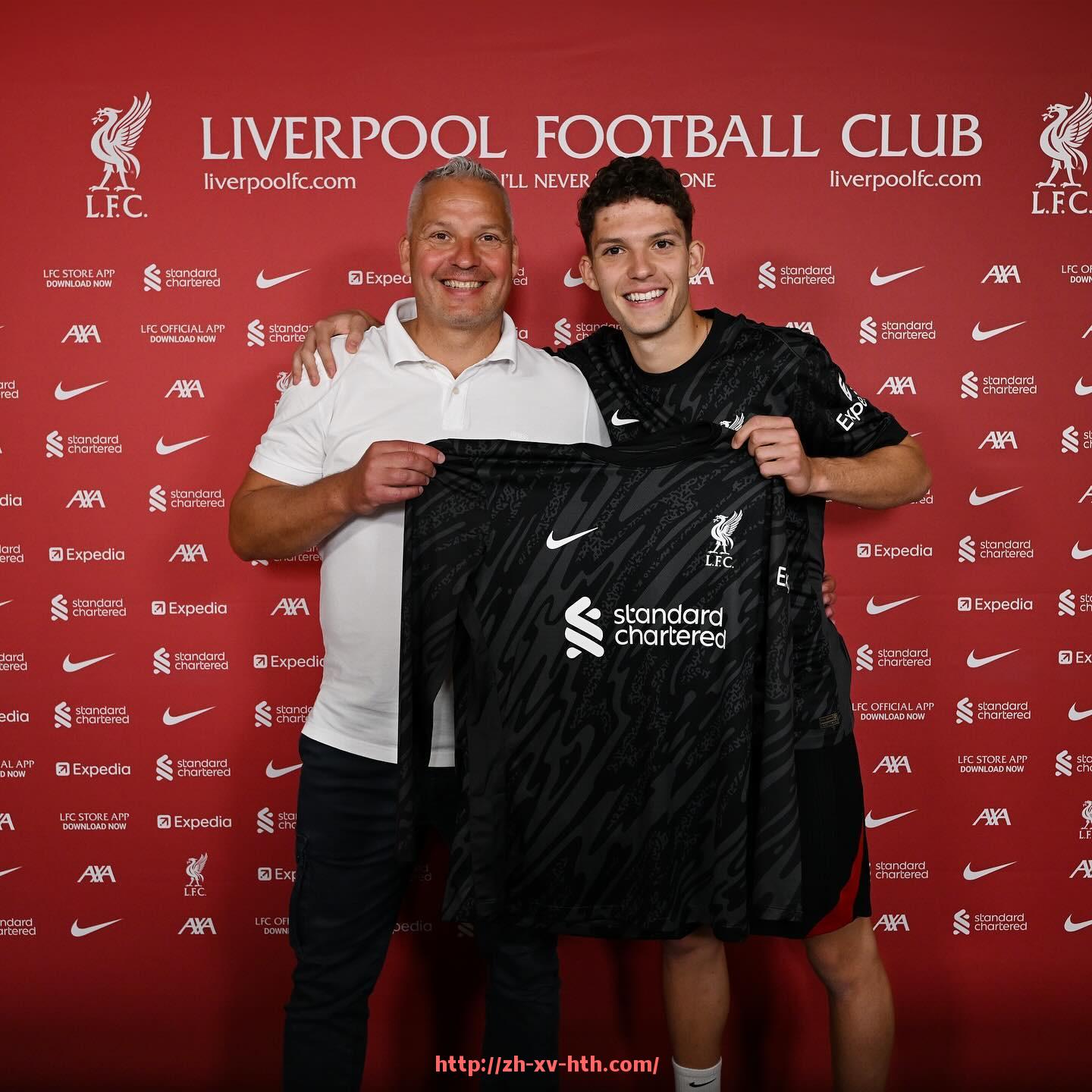 华体会hth-巴黎圣日耳曼是否属于德甲球队的误区澄清与解析